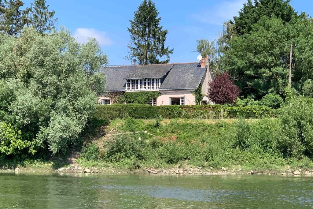 Behuard : Maison Vue Loire Екстер'єр фото